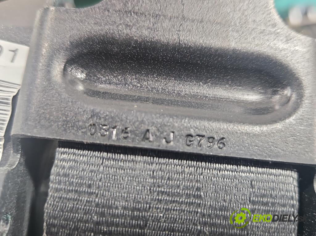 Renault Clio IV 2012-2020 1.5 dci 90 hp manual 66 kW 1461 cm3 5- Pohovka: zadní  (Sedadlo)