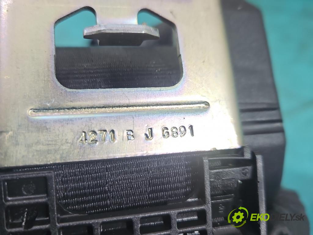 Renault Clio IV 2012-2020 1.5 dci 90 hp manual 66 kW 1461 cm3 5- Pohovka: zadní  (Sedadlo)