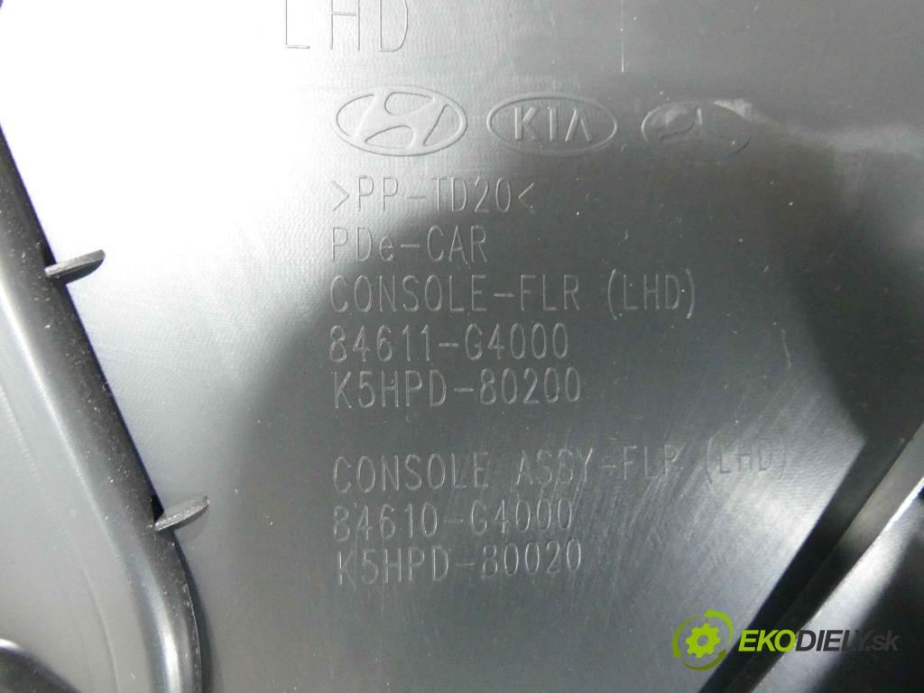 Hyundai I30 III 2016- 1.5 DPI 16V 110 HP manual 80,9 kW 1498 cm3 5- operadlo 84611-G4000 (Lakťové opierky)