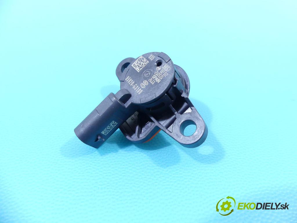 Hyundai I30 III 2016- 1.5 DPI 16V 110 HP manual 80,9 kW 1498 cm3 5- snímač šokovat: 95920-G3100 (Snímače nárazu)