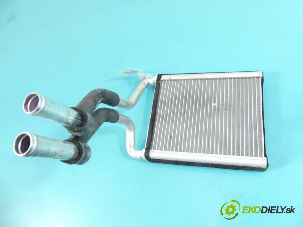 Hyundai I30 III 2016- 1.5 DPI 16V 110 hp manual 80,9 kW 1498 cm3 5- radiátor  (Radiátory topení)