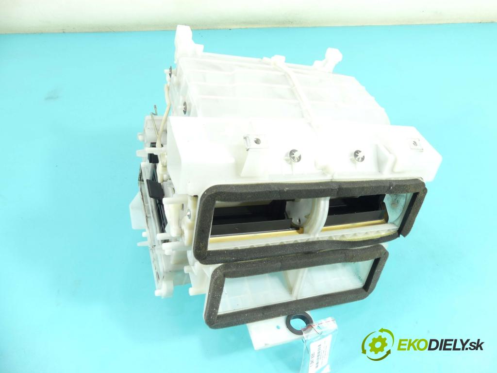 Citroen C4 Grand Picasso II 2013-2022 1.6 hdi 116 hp manual 85 kW 1560 cm3 5- radiátor 9675402780 (Radiátory topení)