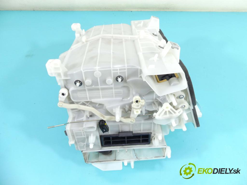 Citroen C4 Grand Picasso II 2013-2022 1.6 hdi 116 hp manual 85 kW 1560 cm3 5- radiátor 9675402780 (Radiátory topení)