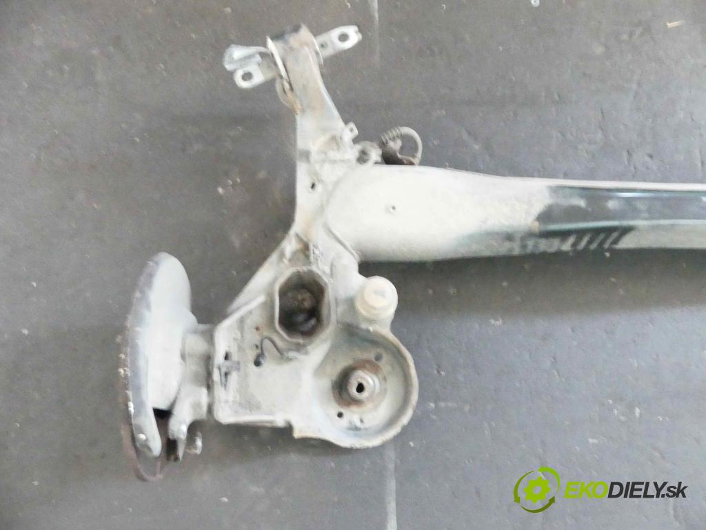 Citroen C4 Grand Picasso II 2013-2022 1.6 hdi 116 hp manual 85 kW 1560 cm3 5- zadní výztuha  (Výztuhy zadní)