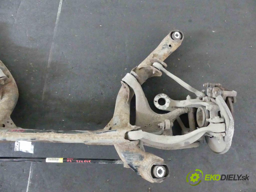 Audi A4 B8 2007-2015 2.0 tdi 143 hp manual 105 kW 1968 cm3 5- zadní výztuha 8K0511305K (Výztuhy zadní)