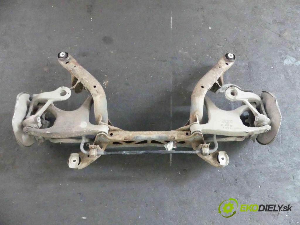 Audi A4 B8 2007-2015 2.0 tdi 143 hp manual 105 kW 1968 cm3 5- zadní výztuha 8K0511305K (Výztuhy zadní)