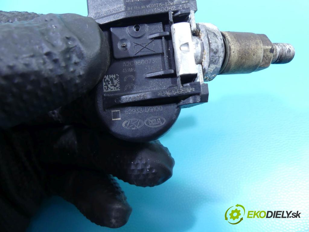 Kia Sportage IV 2015-2021 1.7 crdi 116 hp manual 85 kW 1685 cm3 5- snímač tlaku pneumatika 52933-D9100 (Snímače tlaku v pneumatikách)