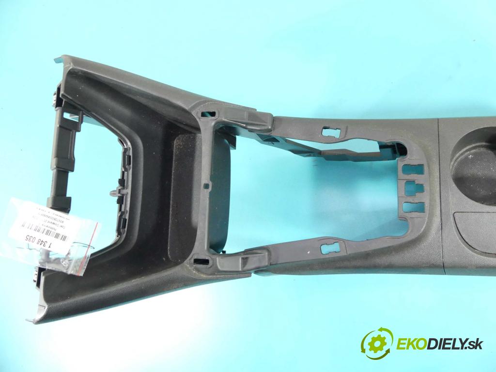 Opel Crossland 2017-2024 1.2 12V 83 HP manual 61 kW 1199 cm3 5- operadlo 460029937 (Lakťové opierky)