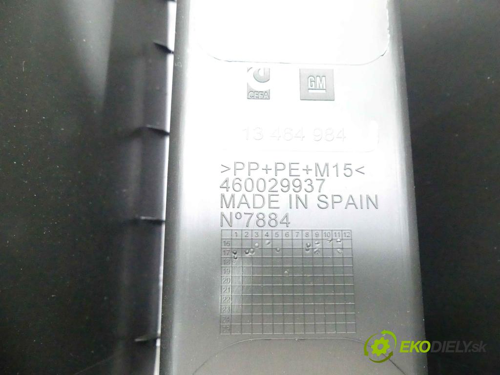 Opel Crossland 2017-2024 1.2 12V 83 HP manual 61 kW 1199 cm3 5- operadlo 13464984 (Lakťové opierky)