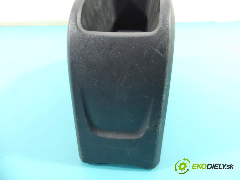 Opel Crossland 2017-2024 1.2 12V 83 HP manual 61 kW 1199 cm3 5- operadlo 13464984 (Lakťové opierky)