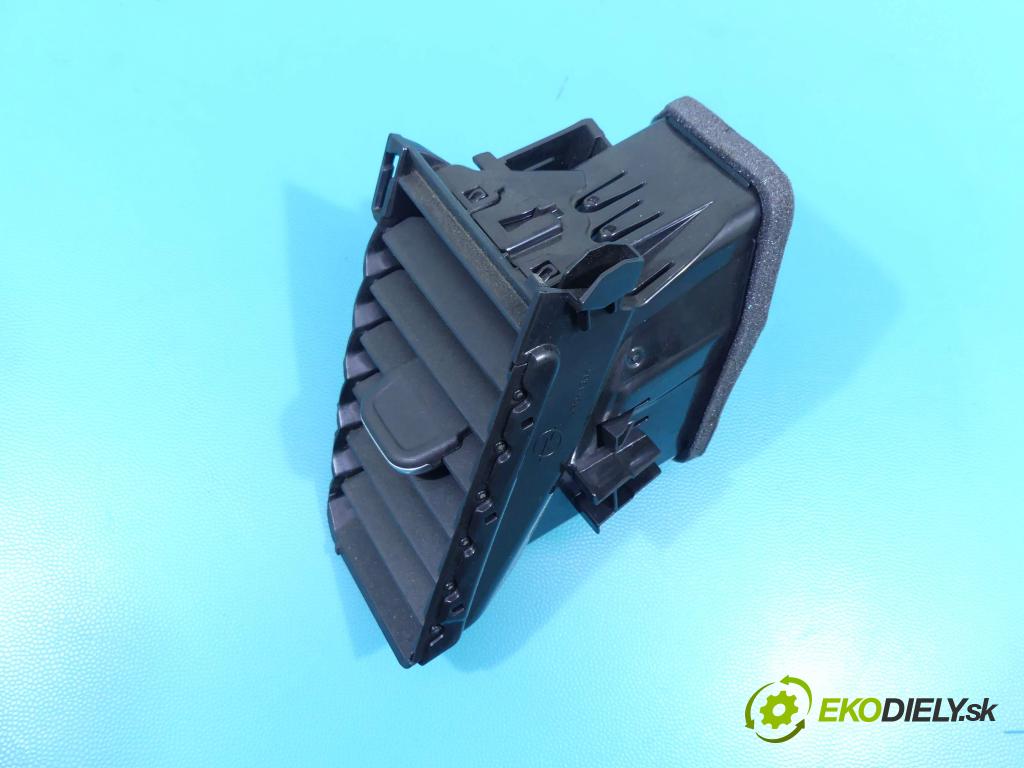 Opel Crossland 2017-2024 1.2 12V 83 HP manual 61 kW 1199 cm3 5- Mřížka: kúrenia stredová 13461693 (Mriežky kúrenia (fukáre))