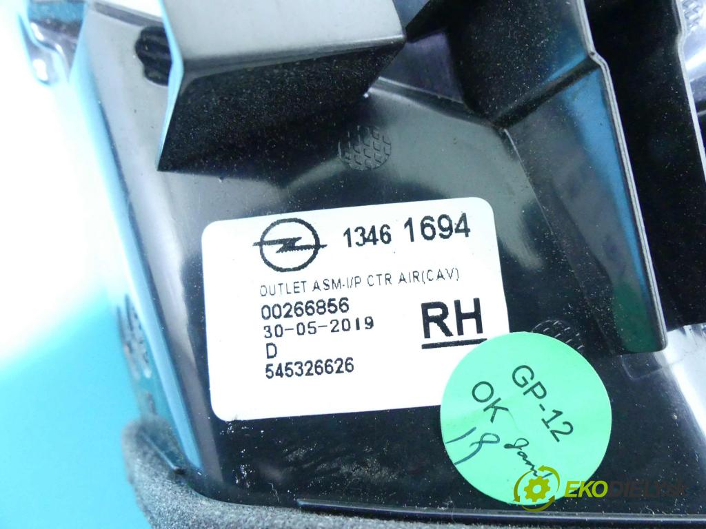 Opel Crossland 2017-2024 1.2 12V 83 HP manual 61 kW 1199 cm3 5- Mřížka: kúrenia stredová 13461694 (Mriežky kúrenia (fukáre))