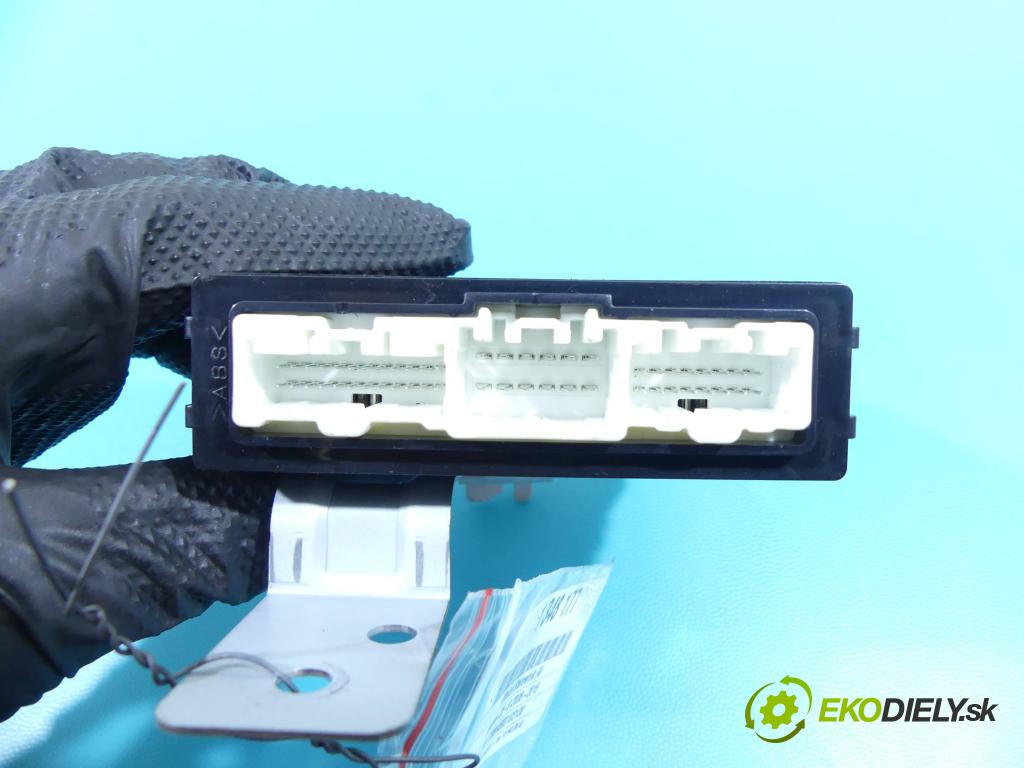 Mazda CX-9 2006-2015 3.7 V6 277KM: automatic 204 kW 3726 cm3 5- modul riadiaca jednotka TD80675DZ (Ostatné)