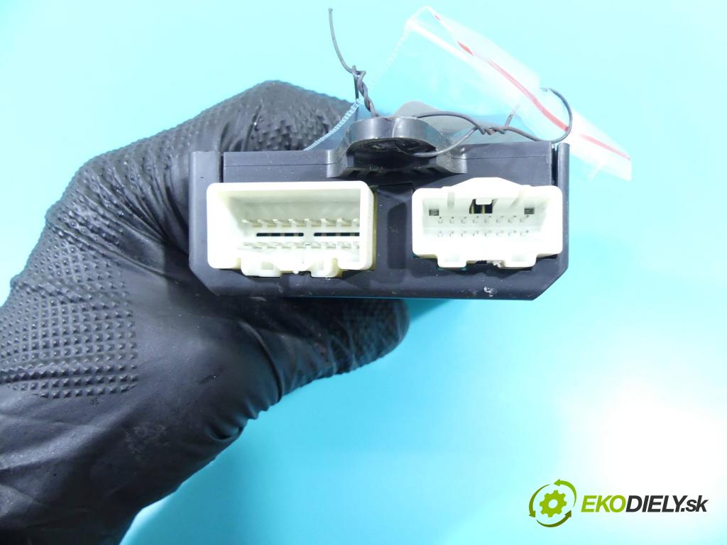 Mazda CX-9 2006-2015 3.7 V6 277KM: automatic 204 kW 3726 cm3 5- modul riadiaca jednotka TD14 675J0A (Ostatné)