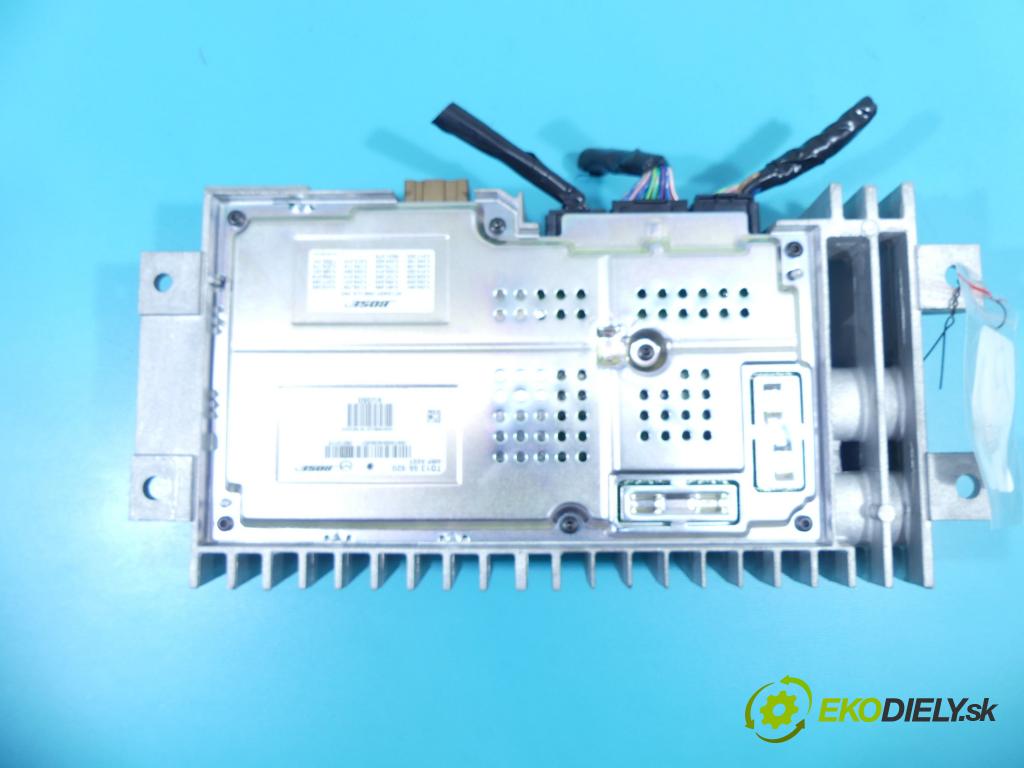 Mazda CX-9 2006-2015 3.7 V6 277KM: automatic 204 kW 3726 cm3 5- Zesilovač: TD1366920 (Zosilňovače)