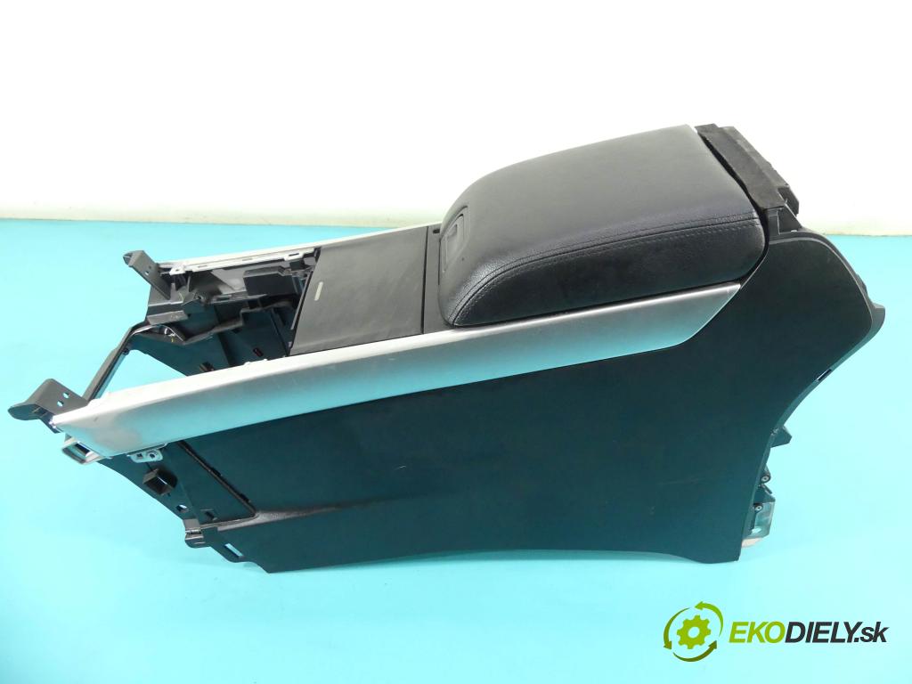 Mazda CX-9 2006-2015 3.7 V6 277KM: automatic 204 kW 3726 cm3 5- operadlo  (Lakťové opierky)