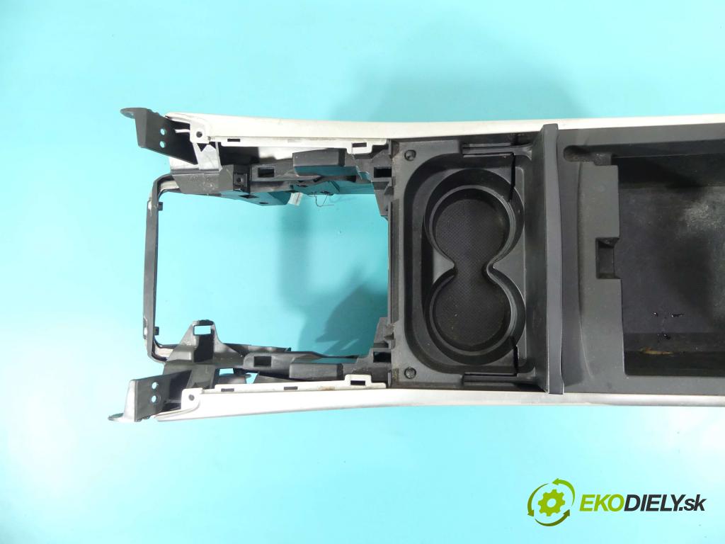 Mazda CX-9 2006-2015 3.7 V6 277KM: automatic 204 kW 3726 cm3 5- operadlo  (Lakťové opierky)