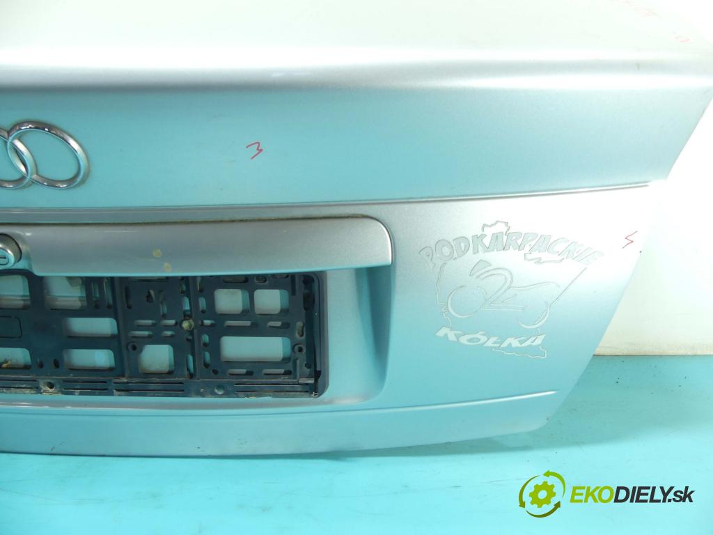 Audi A4 B5 1994-2001 1.6 101 hp manual 74 kW 1595 cm3 4- zadní kufrové dveře  (Zadní kapoty)