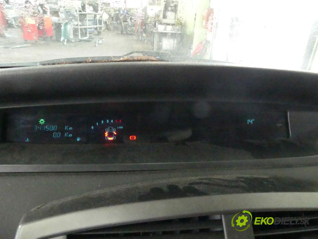 Renault Scenic II 2003-2009 1.9 dci 120 HP manual 88 kW 1870 cm3 5- prístrojovka/ budíky P8200353671C (Prístrojové dosky, displeje)