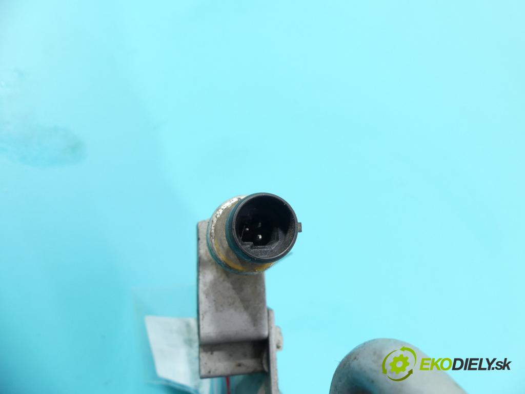 Opel Zafira B 2005-2014 1.9 cdti 120 HP manual 88 kW 1910 cm3 5- chladič klimatizácie  (Chladiče klimatizácie)