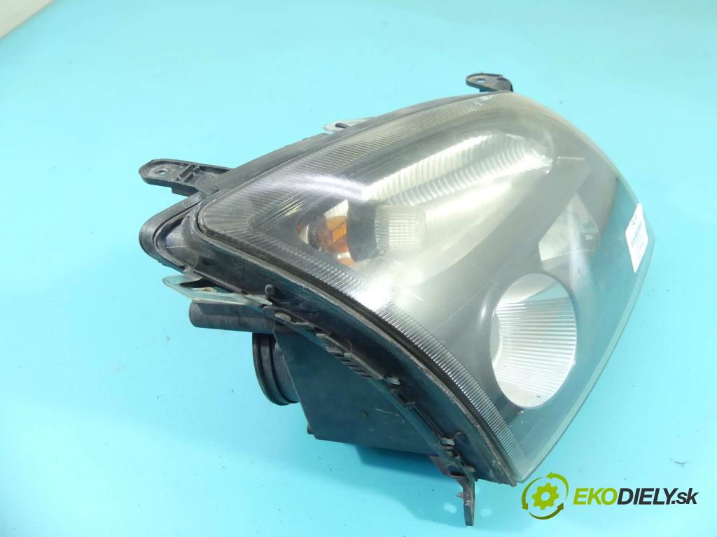 Opel Vectra C 2002-2008 2.2 16V 147 HP manual 108 kW 2198 cm3 5- Reflektor: pravý  (Pravé)