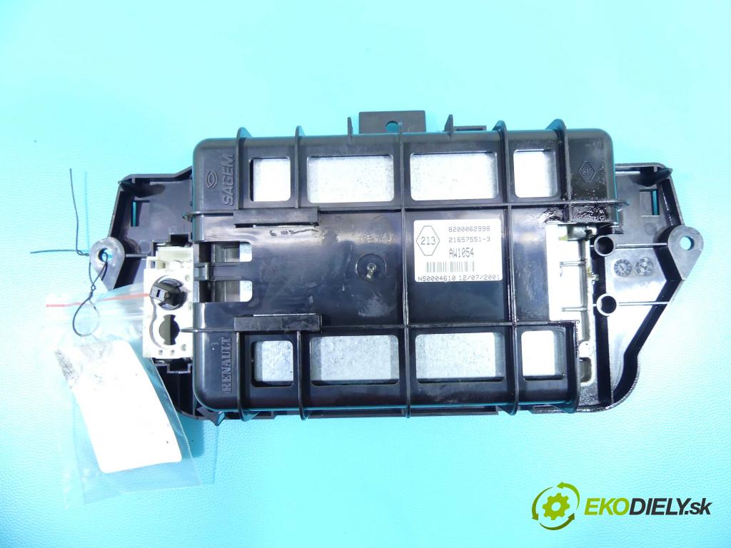 Renault Scenic I 1996-2003 1.9 dci 102 hp manual 75 kW 1870 cm3 5- displej 8200062998 (Přístrojová deska)