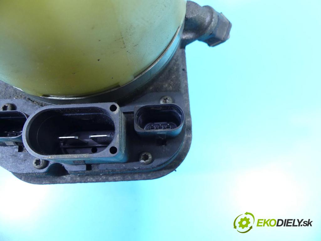 Skoda Roomster 1.4 16V 86 HP manual 63 kW 1390 cm3 5- čerpadlo posilovač 6R0423156C (Servočerpadlá, pumpy riadenia)