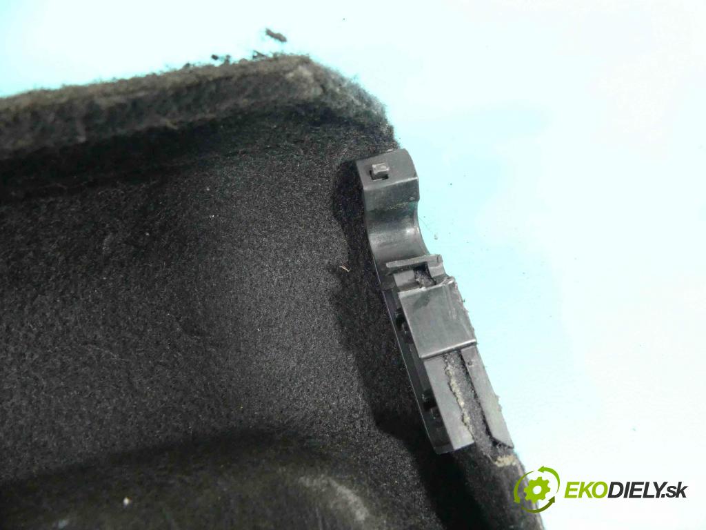 Skoda Roomster 1.4 16V 86 HP manual 63 kW 1390 cm3 5- zadná 5J7867769 (Pláta zadné)