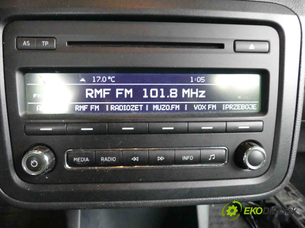 Skoda Roomster 1.4 16V 86 HP manual 63 kW 1390 cm3 5- Radio originál 5J0035161G