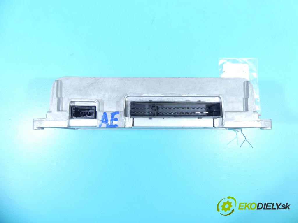 Audi A4 B8 2007-2015 2.0 tdi 143 HP manual 105 kW 1968 cm3 5- Zesilovač: 8T0035223AE (Zosilňovače)