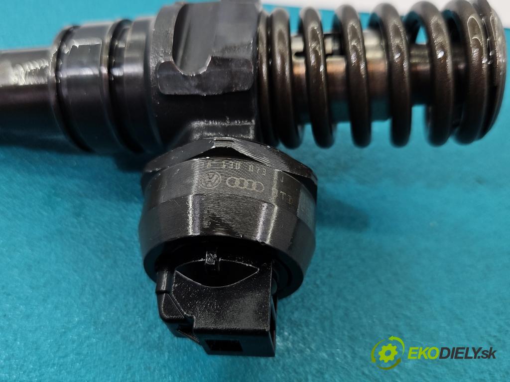Seat Cordoba II 6L 2002-2008 1.9 tdi 101 HP manual 74 kW 1896 cm3 4- vstrekovacie čerpadlo 0414720037 (Vstrekovače)