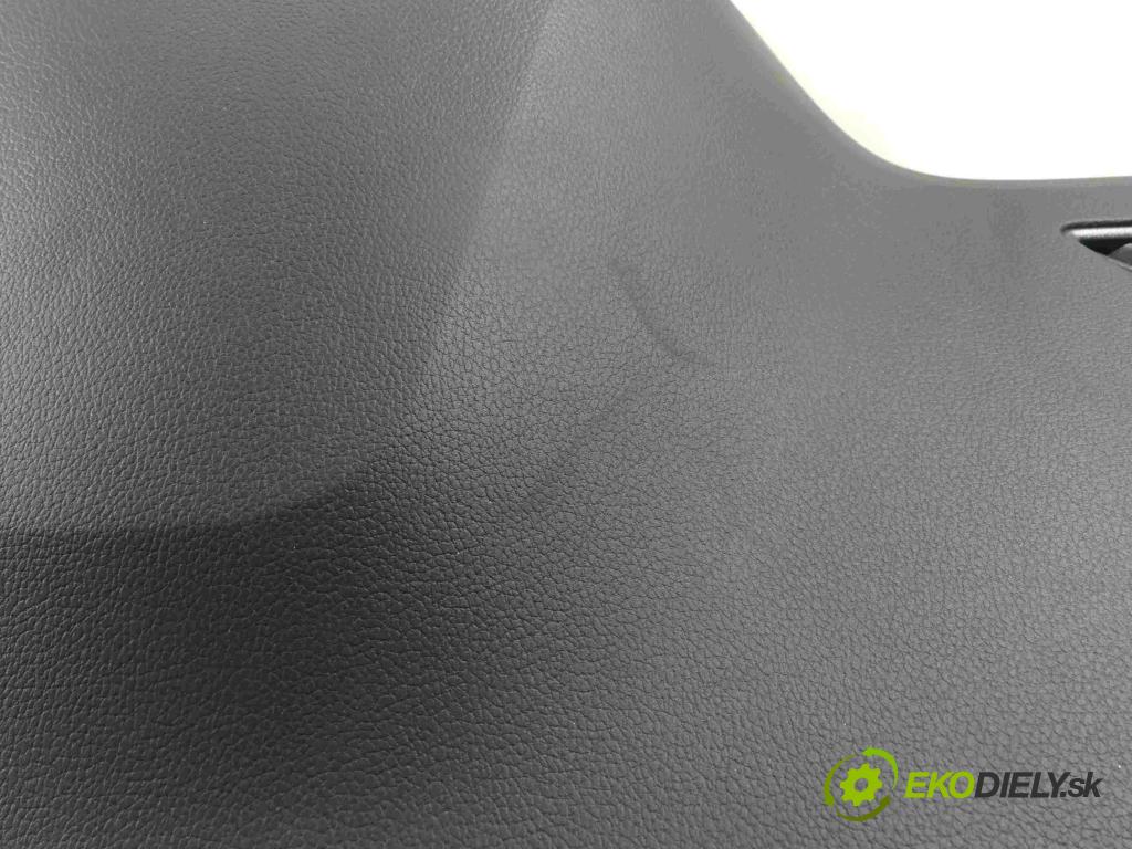 Skoda Octavia III 2013- 1.5 TSI 150 HP manual 110 kW 1498 cm3 5- kokpit,pristrojová doska rozdeľovacia