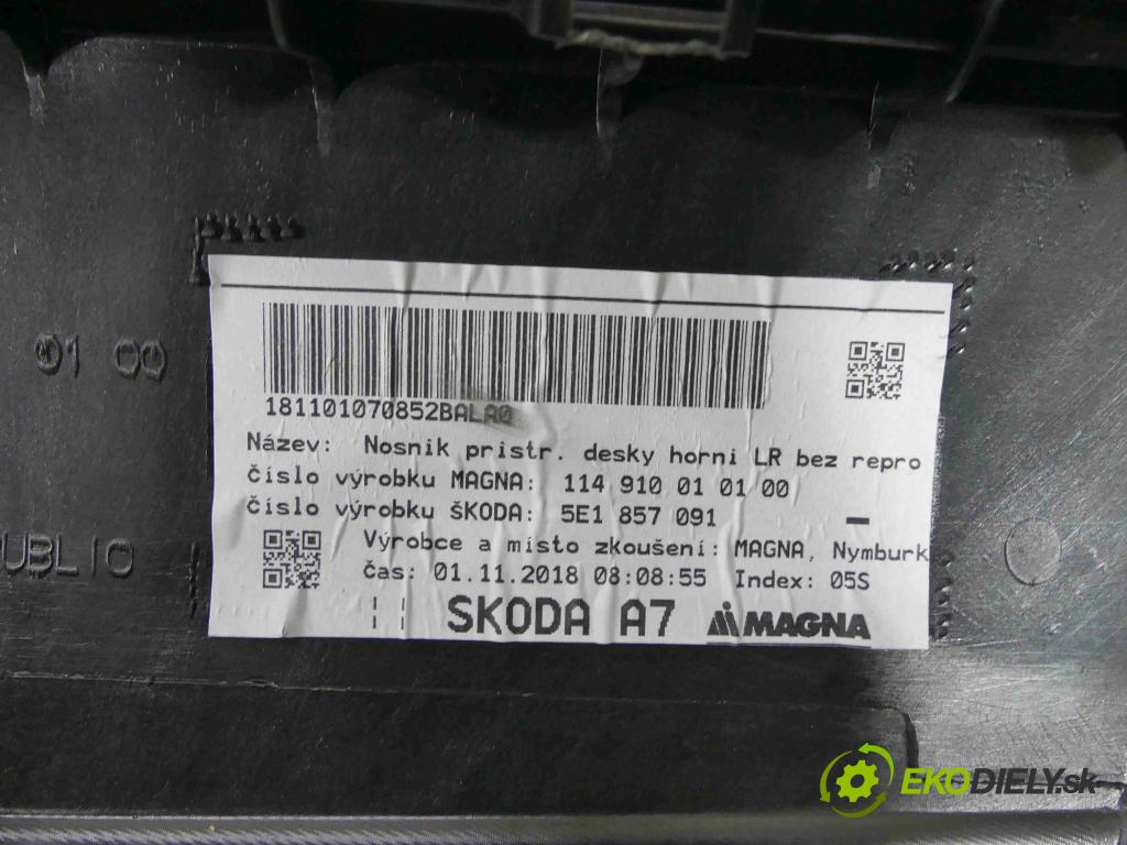 Skoda Octavia III 2013- 1.5 TSI 150 HP manual 110 kW 1498 cm3 5- kokpit,pristrojová doska rozdeľovacia