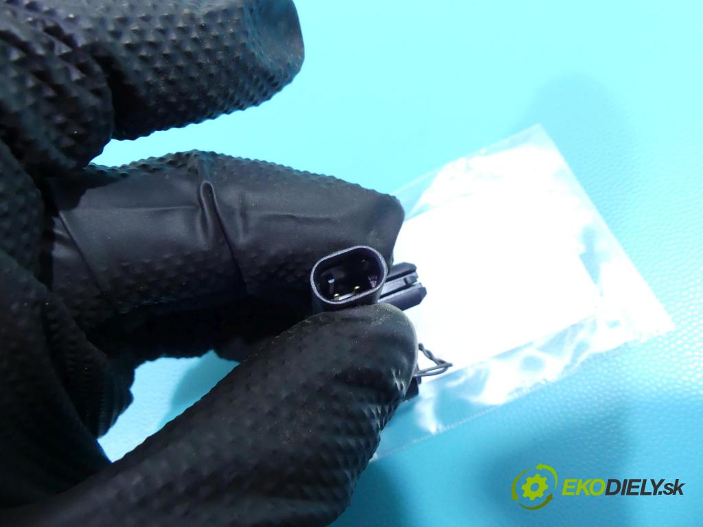 Hyundai I30 III 2016- 1.5 DPI 16V 110 HP manual 80,9 kW 1498 cm3 5- snímač šokovat: 95920-G3000 (Snímače nárazu)