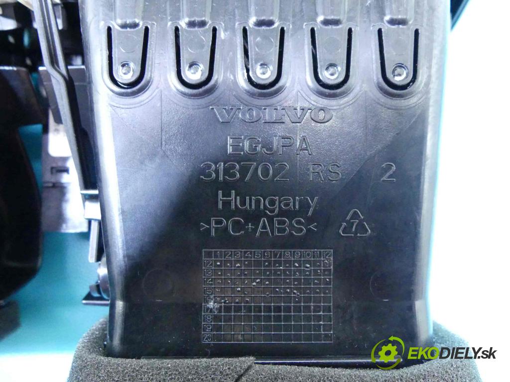 Volvo V40 II 2012-2019 2.0 D2 120 HP manual 88 kW 1969 cm3 5- Mřížka: kúrenia stredová 1284618LS (Mriežky kúrenia (fukáre))