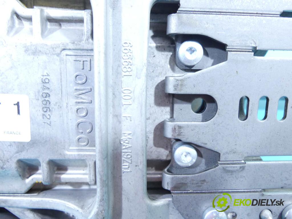 Volvo V40 II 2012-2019 2.0 D2 120 HP manual 88 kW 1969 cm3 5- Stĺpik volant P31429460 (Tyč riadenia (volantu))