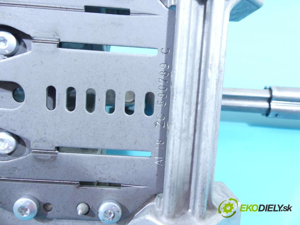 Volvo V40 II 2012-2019 2.0 D2 120 HP manual 88 kW 1969 cm3 5- Stĺpik volant P31429460 (Tyč riadenia (volantu))