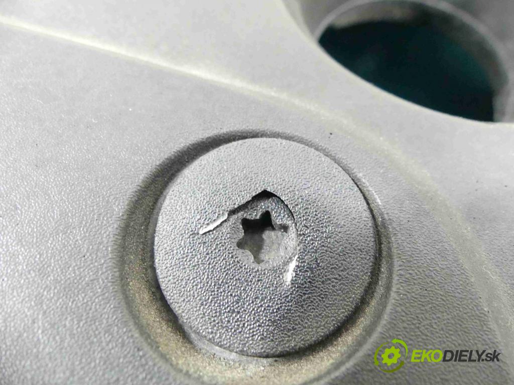 Volvo V40 II 2012-2019 2.0 D2 120 HP manual 88 kW 1969 cm3 5- kryt motora horní: 31368888
