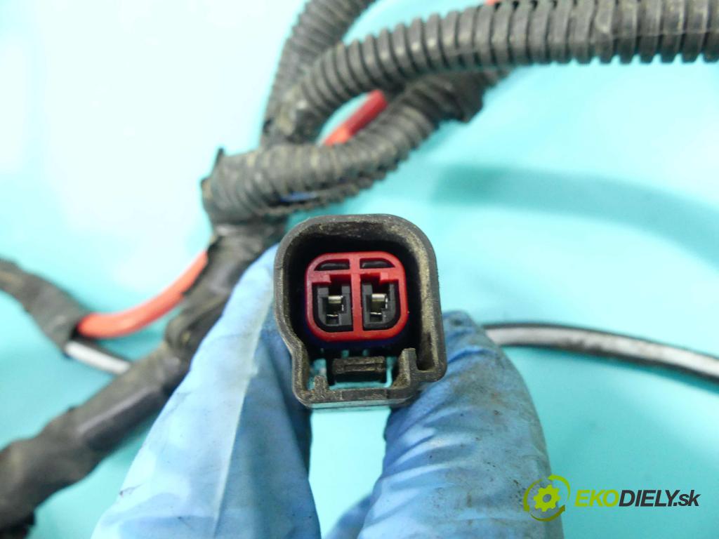 Volvo V40 II 2012-2019 2.0 D2 120 hp manual 88 kW 1969 cm3 5- skříňka pojistková AV6T-14A142-AA (Pojistkové skříňky)