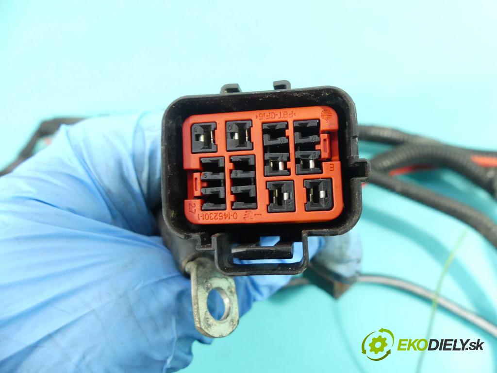 Volvo V40 II 2012-2019 2.0 D2 120 hp manual 88 kW 1969 cm3 5- skříňka pojistková AV6T-14A142-AA (Pojistkové skříňky)