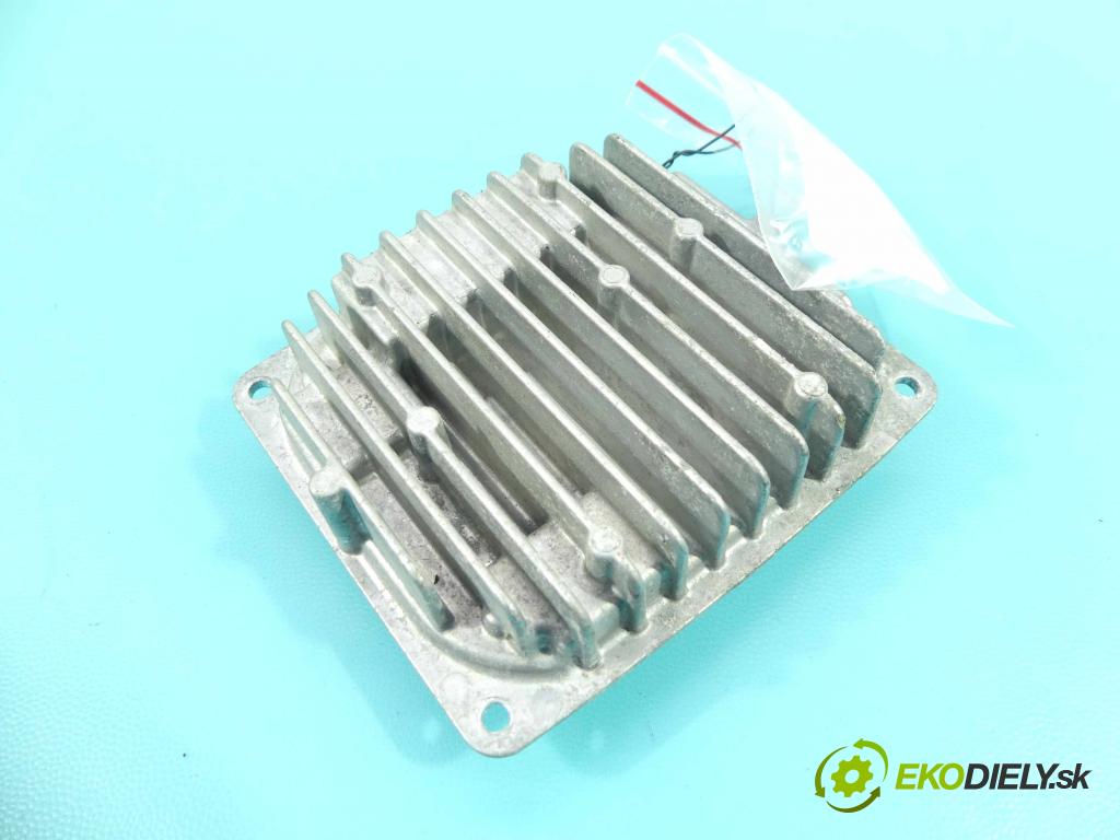 Volvo V40 II 2012-2019 2.0 D2 120 HP manual 88 kW 1969 cm3 5- střídač: xenon A2C99886901 (Riadiace jednotky xenónu)