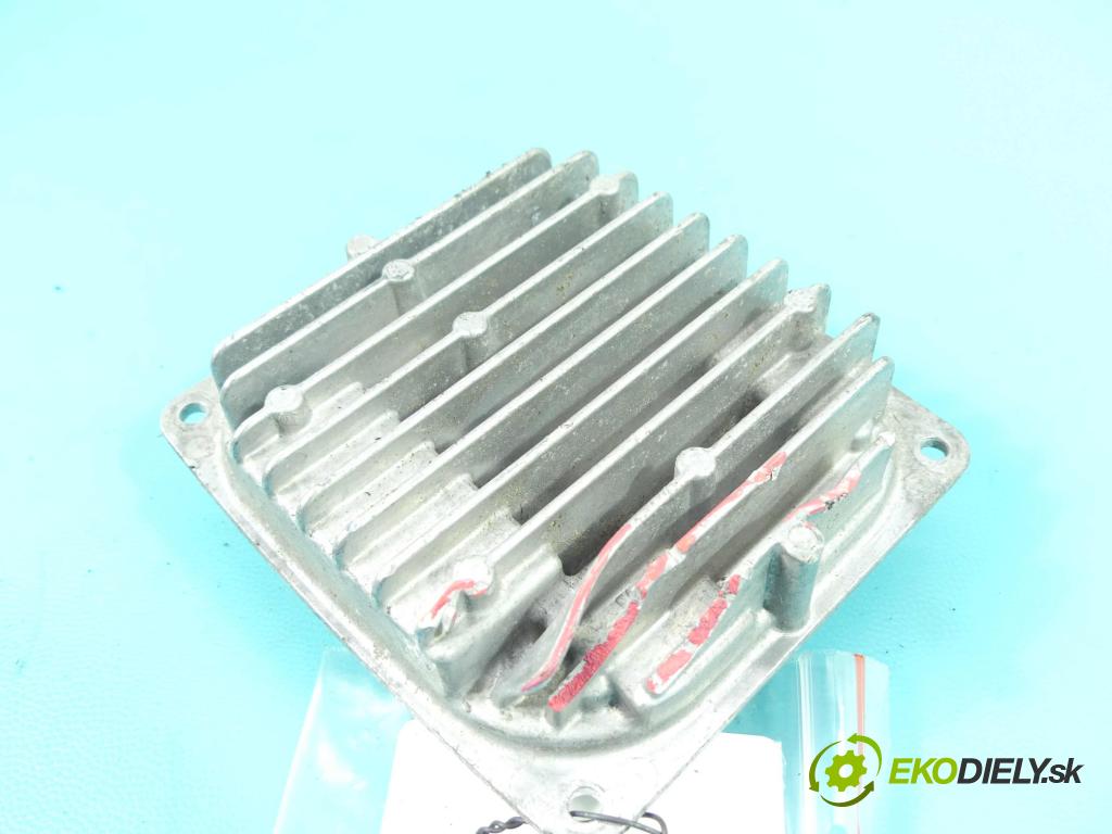 Volvo V40 II 2012-2019 2.0 D2 120 HP manual 88 kW 1969 cm3 5- střídač: xenon A2C99886901 (Riadiace jednotky xenónu)