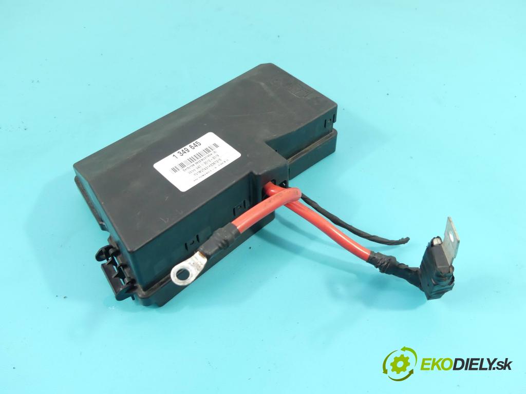 Volvo V40 II 2012-2019 2.0 D2 120 hp manual 88 kW 1969 cm3 5- skříňka pojistková 31409757 (Pojistkové skříňky)