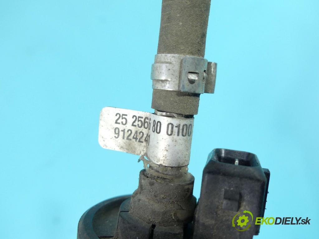 Volvo V40 II 2012-2019 2.0 D2 120 hp manual 88 kW 1969 cm3 5- čerpadlo paliva webasto 2525668001 (Webasto ohřívače)