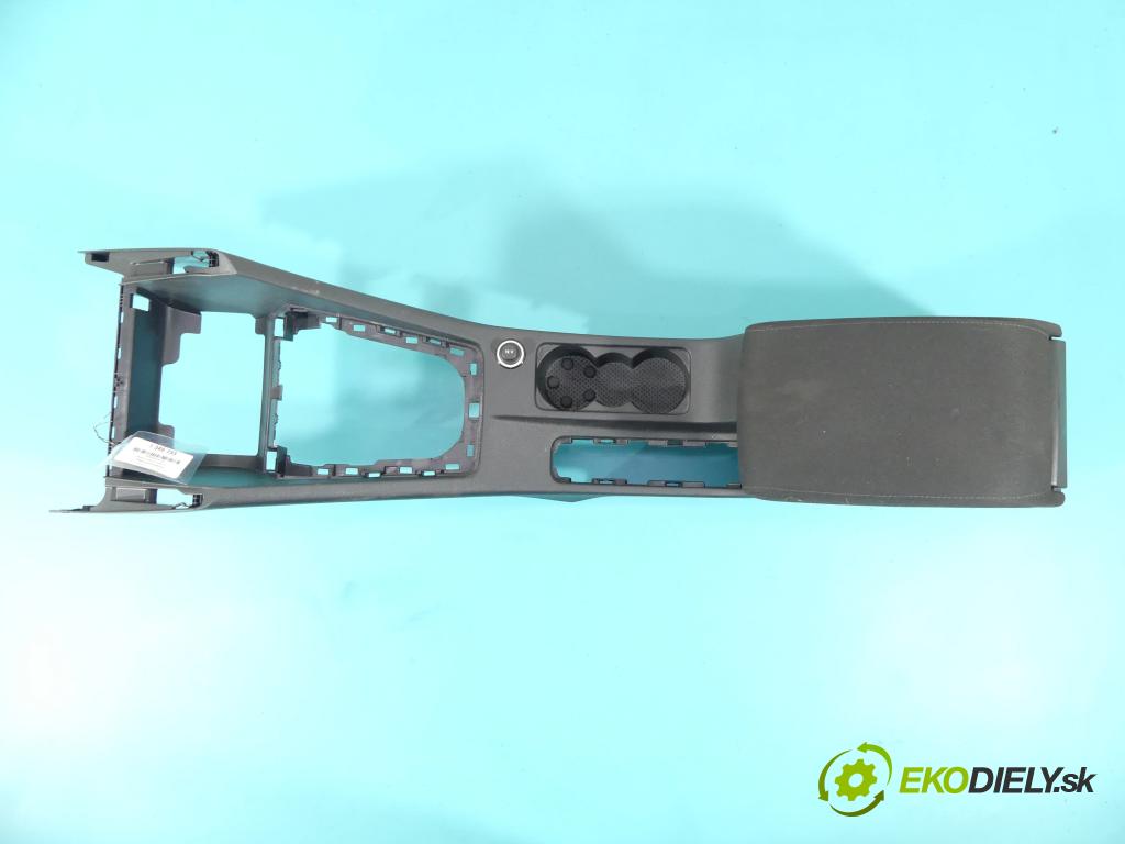 Skoda Octavia III 2013- 1.5 TSI 150 HP manual 110 kW 1498 cm3 5- operadlo 5E1863241AP (Lakťové opierky)