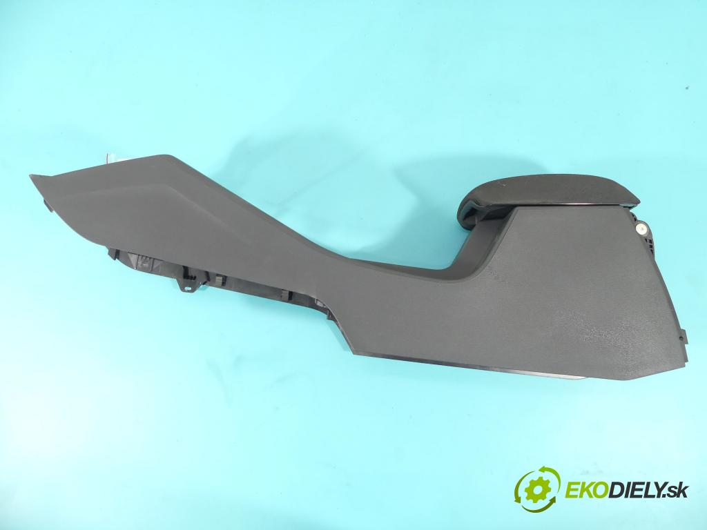 Skoda Octavia III 2013- 1.5 TSI 150 HP manual 110 kW 1498 cm3 5- operadlo 5E1863241AP (Lakťové opierky)