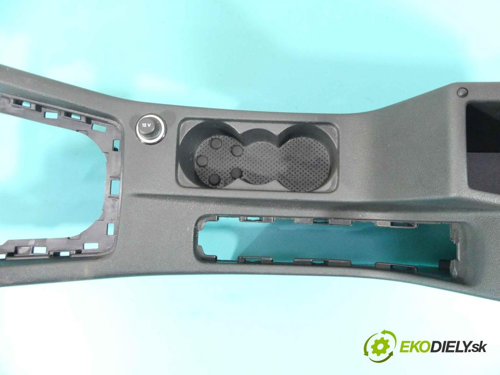 Skoda Octavia III 2013- 1.5 TSI 150 HP manual 110 kW 1498 cm3 5- operadlo 5E1863241AP (Lakťové opierky)