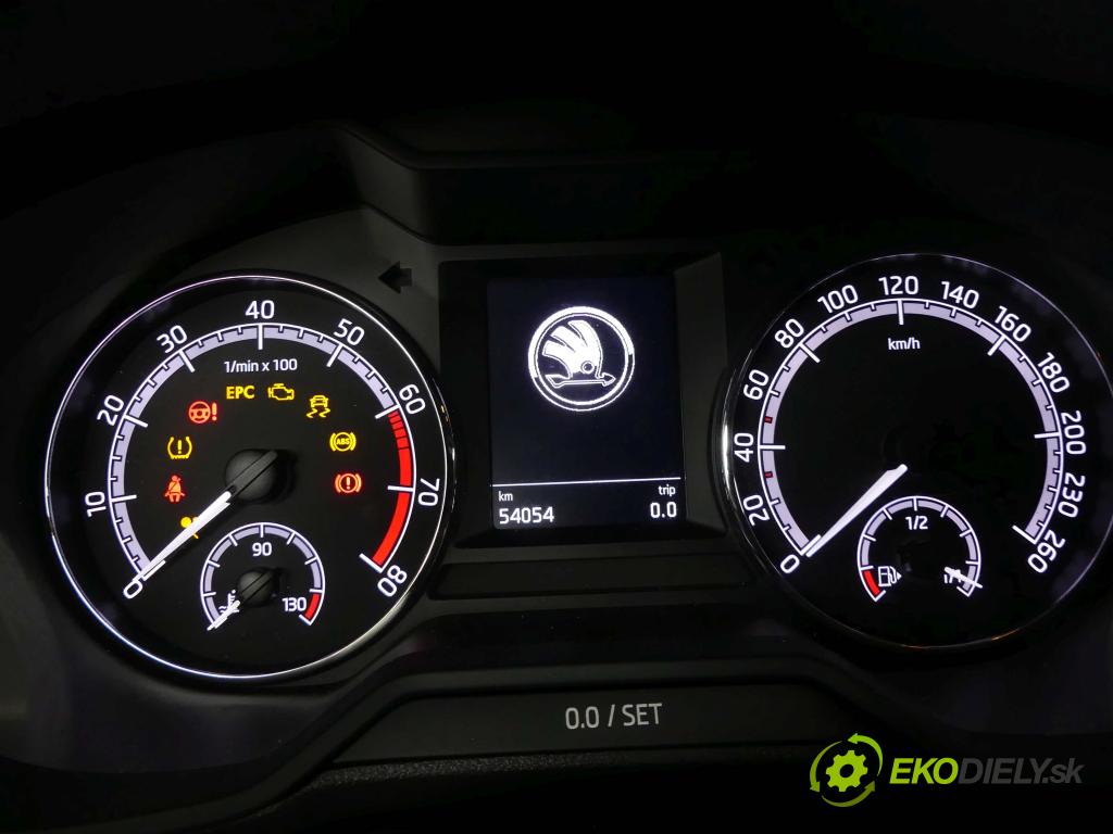 Skoda Octavia III 2013- 1.5 TSI 150 HP manual 110 kW 1498 cm3 5- prístrojovka/ budíky 5E0920780F (Prístrojové dosky, displeje)