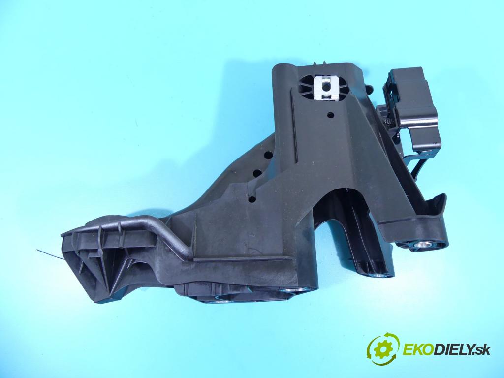 Skoda Octavia III 2013- 1.5 TSI 150 HP manual 110 kW 1498 cm3 5- pedále 5Q1721058DL (Pedále)