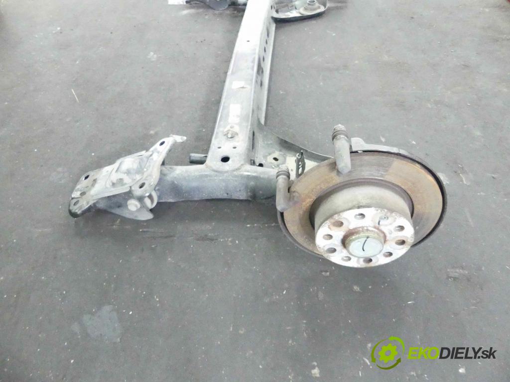 Skoda Octavia III 2013- 1.5 TSI 150 hp manual 110 kW 1498 cm3 5- zadní výztuha  (Výztuhy zadní)